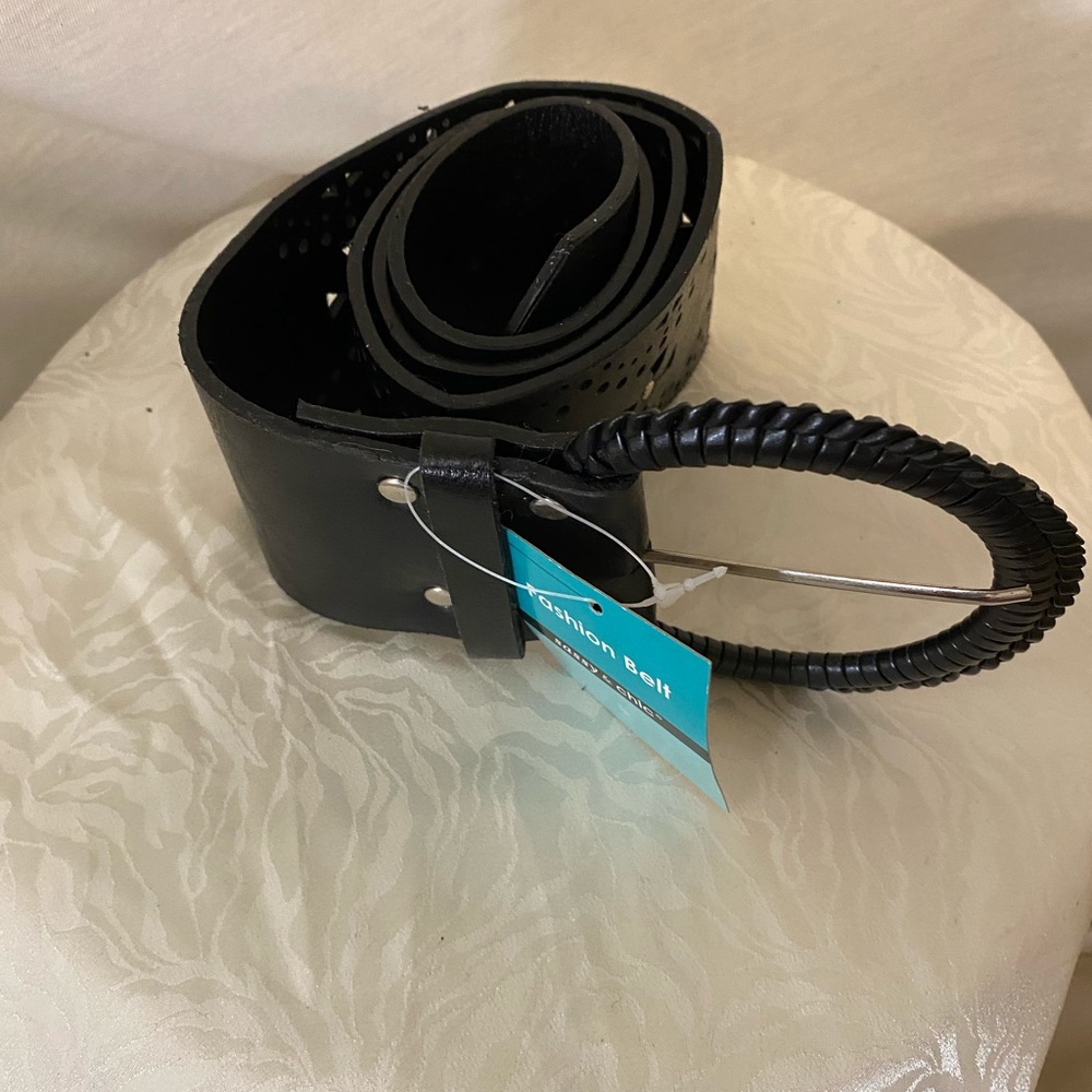 Ladies Sassy & Chic Fashion Black Belt Size S